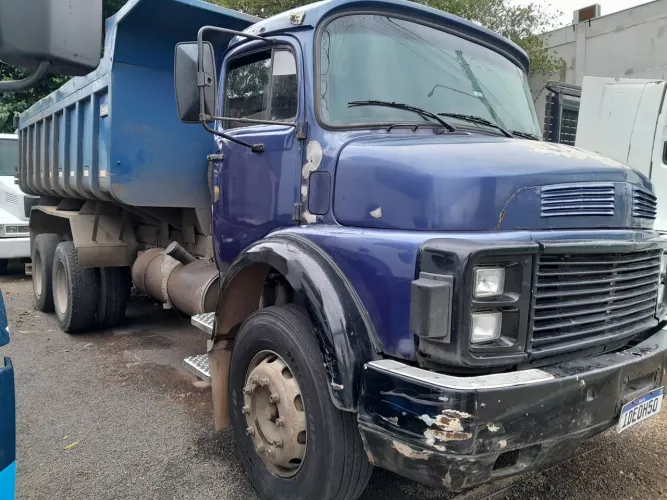 Mercedes Bens 1517 86 Reduzido Caçamba