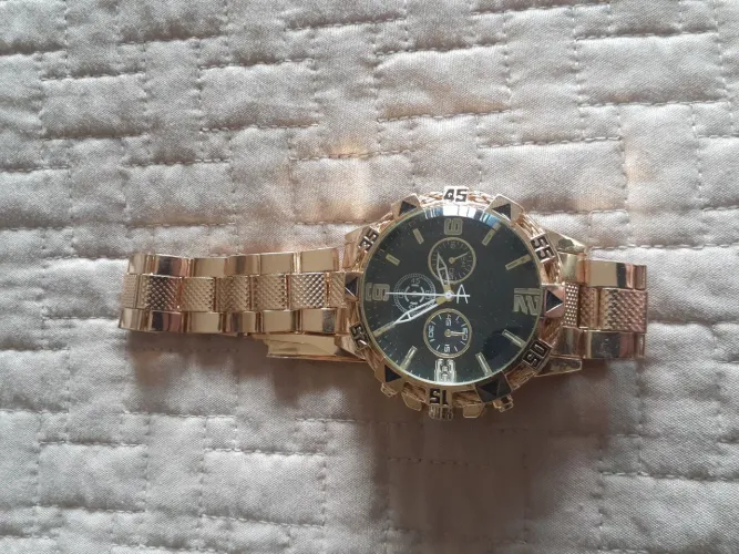 Relógio Masculino Dourado