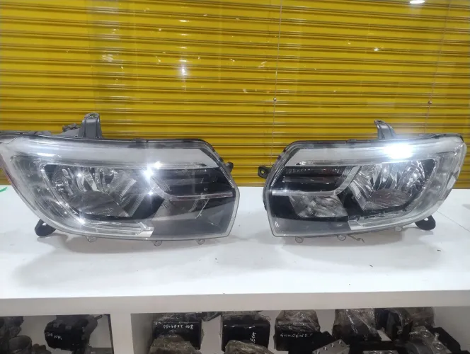 par de farol  do Logan/Sandero com led 