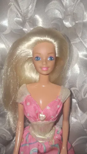 Boneca barbie buzios estrela