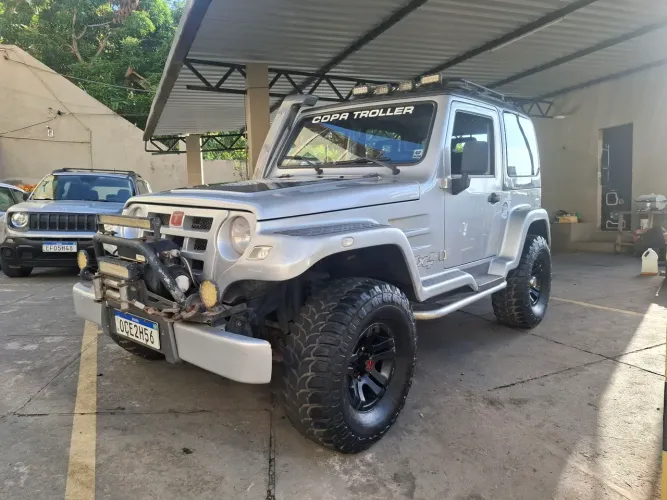 Troller T-4 4X4 3.0 TB Int. Cap. Rígida Diesel 2012