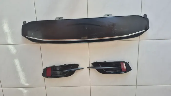 Para-choque Civic G10 - Apliques