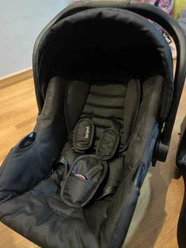 Bebe conforto INFANTI em Ótimo estado 