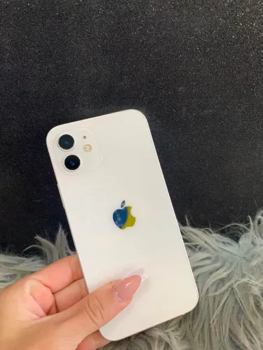 IPHONE 12 WHITE