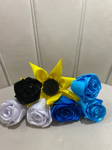 flores artificias de cetim