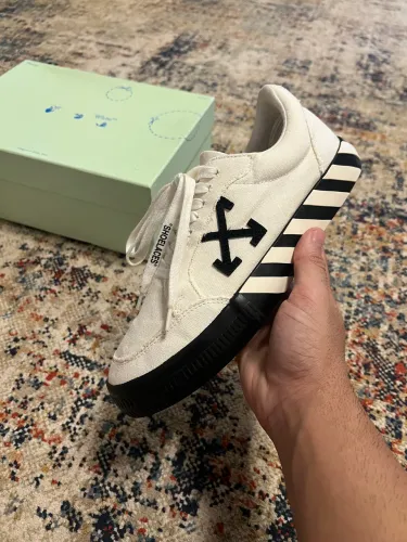 Off White Vulcanized Branco