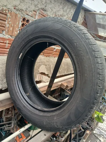 Pneu Pirelli 215 -65/16