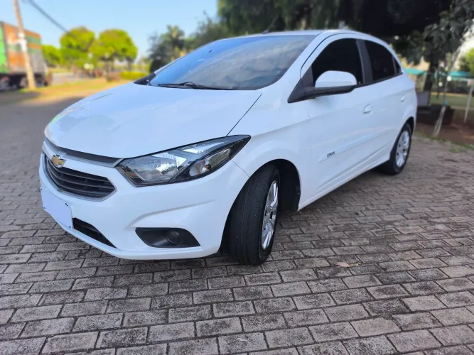 Chevrolet Onix Hatch LT 1.4 8V Flex Aut. 4P 2018