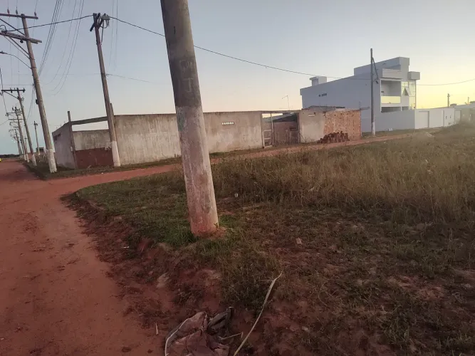 Terreno DE ESQUINA 15 x 30 GRUSSAÍ