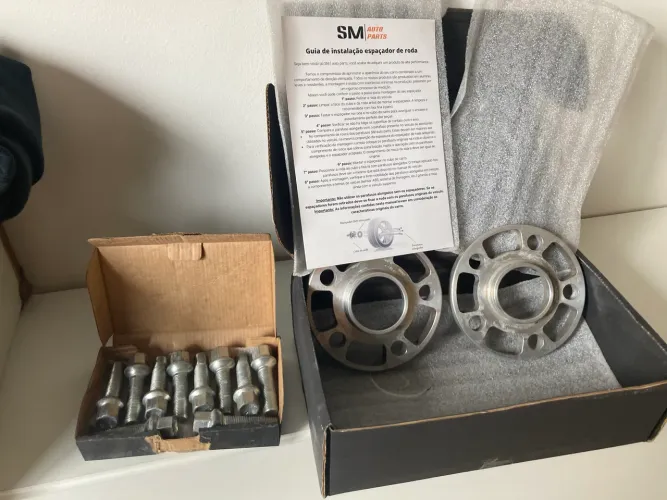 Espaçadores alumínio SM Autoparts de 15mmi 5x100 com parafusos alongados