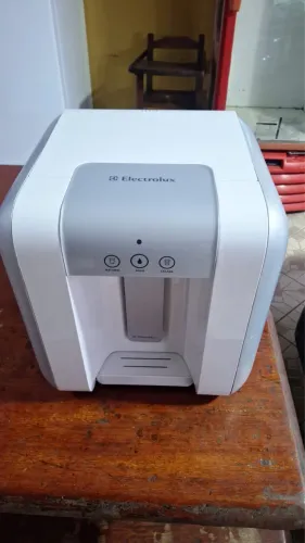 Purificador de água Electrolux