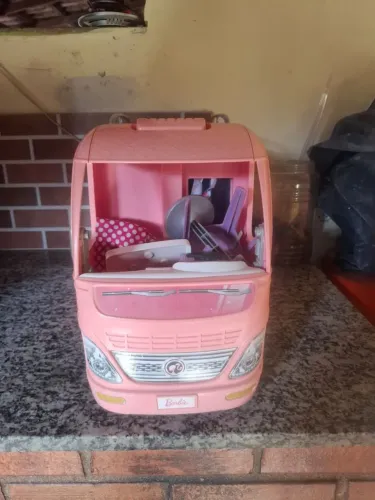 Trailer dos sonhos da Barbie 