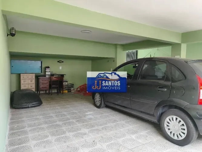 Casa na Mooca com 258m² tendo 4 Dormitórios e 2 Vagas