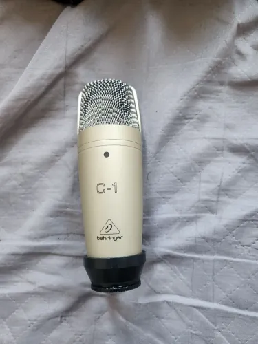 Microfone Behringer C1