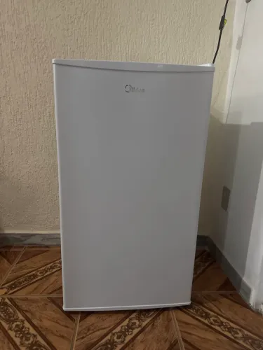 Frigobar midea mrc10b1 branco 93L
