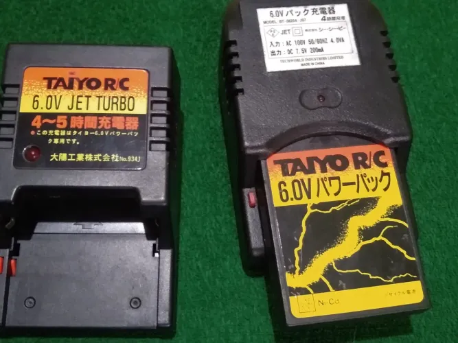 Carregadores + bateria carrinho RC Tayo RC 6 volts