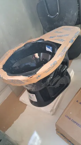 Vaso sanitario com caixa acoplada