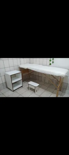 Maca portátil, movem madeira maciça com rodinhas e branquinho.