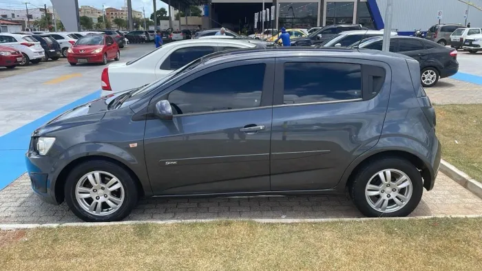 Chevrolet Sonic HB LT 1.6 16V Flexpower 5P Mec. 2013