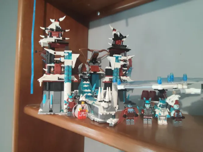 Lego Ninjago 70678 Castelo do Imperador Abandonado