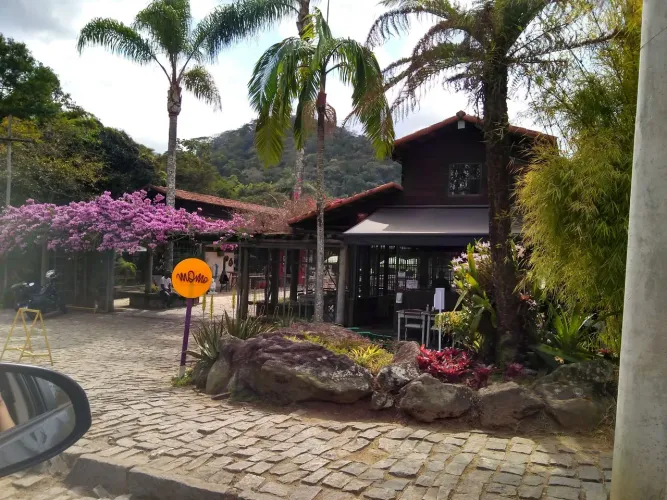 Belo terreno a 500 m do centro do Vale das Videiras