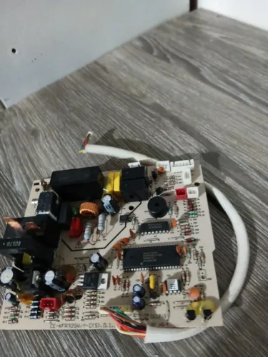 Placa evaporadora midea 12k Marcas compatíveis: Komeco, Springer Midea, Gree, York