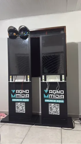 Totem de anúncios