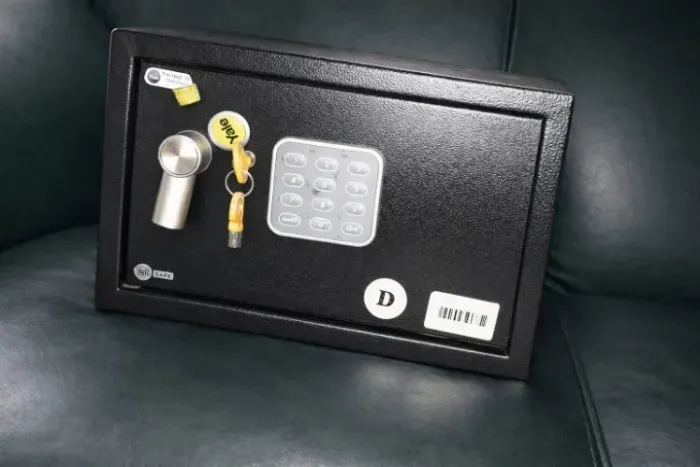 Cofre Digital Yale com Chave de Emergência