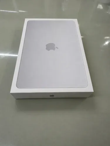 MacBook Neo 13? 8GB 256GB SSD Prata Novo Lacrado