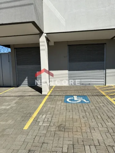 Sala comercial em Avenida Ubirajara Zacharias - Novo Mundo - Uberlândia/MG