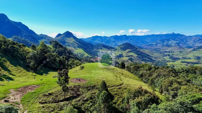 Terreno no alto da montanha com vista para o Baú à venda, 66700 m² por R$ 2.400.000 - Serr