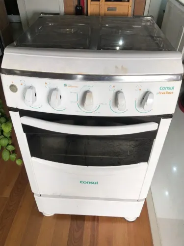 Fogão consul, de 4 bocas, branco.