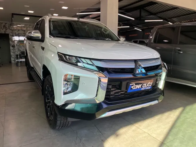 Mitsubishi L200 Triton Sport HPE-S 2.4 CD Dies. AUT 2023