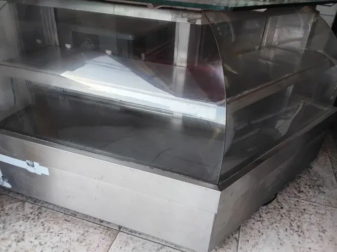 Vendo balcão quente pra salgado todo de inox pouco usado