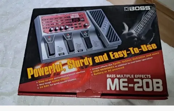 Pedaleira Me-20B Boss