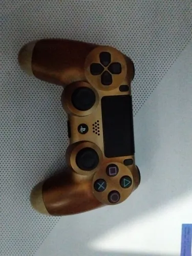 Controle de PS4 Dourado original