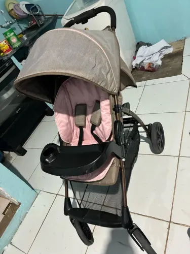Carrinho de bebê galzareno