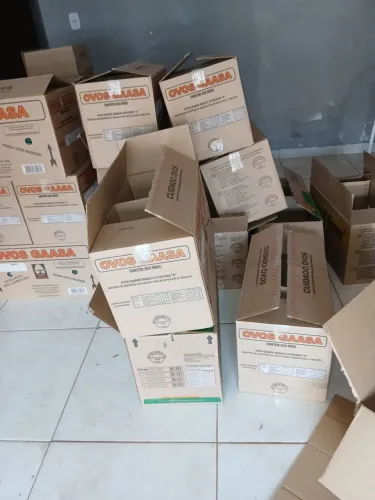Caixa de papelão vazia
