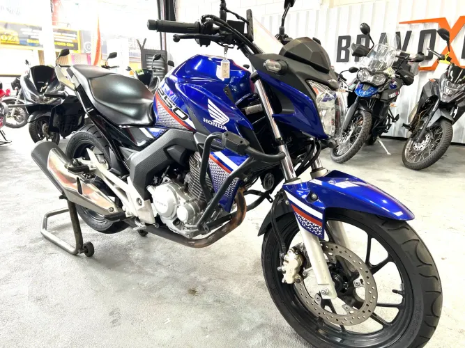 CB Twister 250 Honda