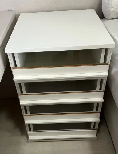 Gaveteiro Premium em MDF Branco - Frente de Vidro e Corrediças Telescópicas (Impecável)