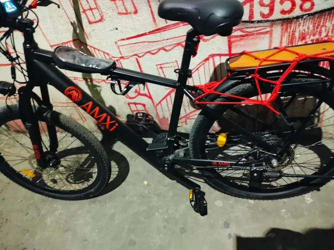 Bicicleta elétrica aro 26 AMXI um mês de uso, paguei 3.700$ vou vender 3.400
