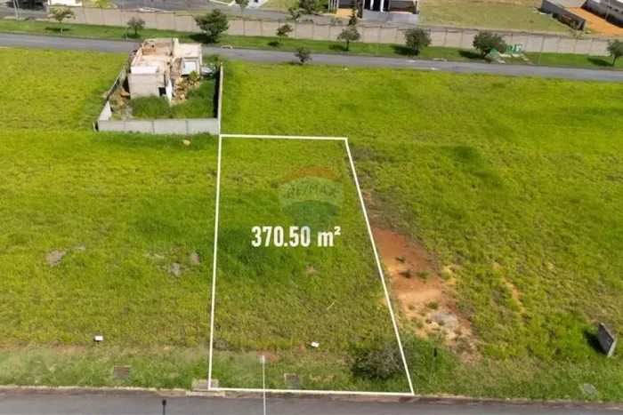 OPORTUNIDADE IMPERDÍVEL  TERRENO EM LOCALIZAÇÃO PRIVILEGIADA NO DAMHA RESIDENCIAL 1 BRASIL