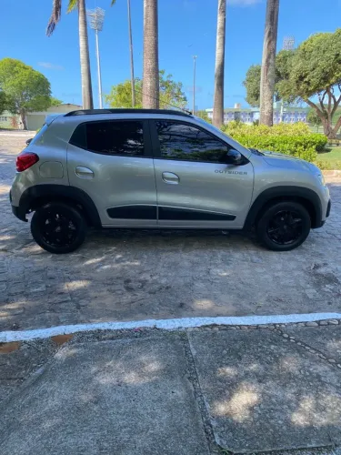 Renault Kwid Outsider 1.0 Flex 12V 5P Mec. 2022