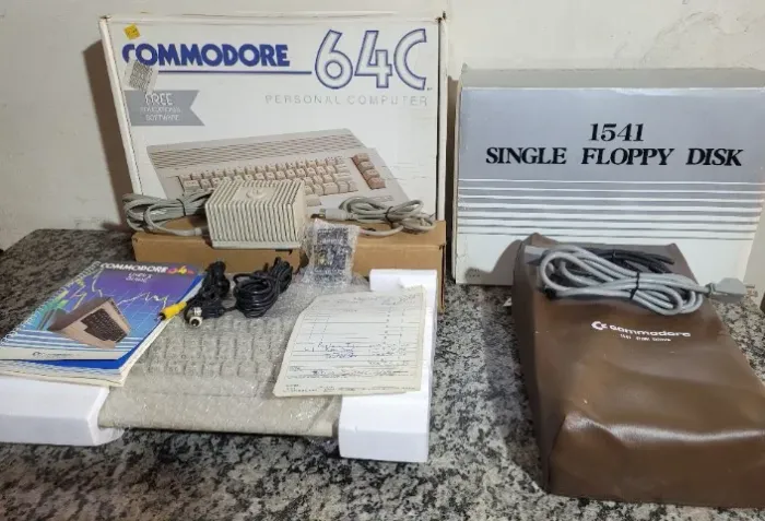 Computador Commodore 64c + Drive Disquete 1541 Lindo + Geos
