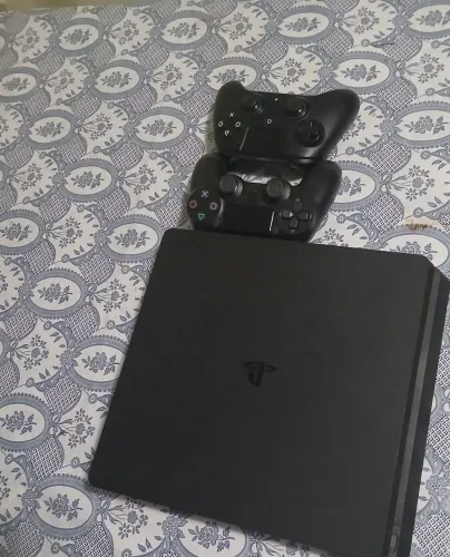 Ps4 slim 1 Tb sem nenhum problema