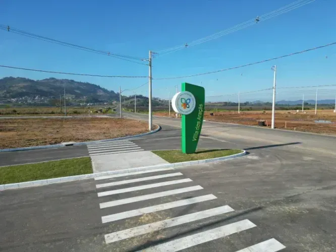 Terreno com 243m2, parcelamento direto, Congonhas, Tubarão