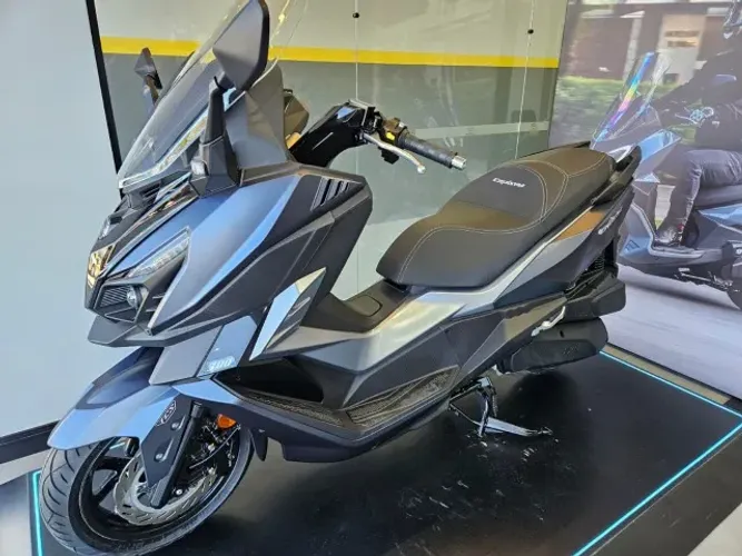 SYM Cruisym 300cc 2027 R$31.990,00 RAFAEL 21 999 422727