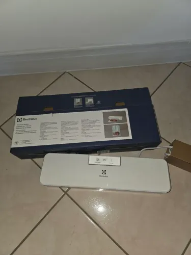 Seladora a vácuo electrolux na caixa