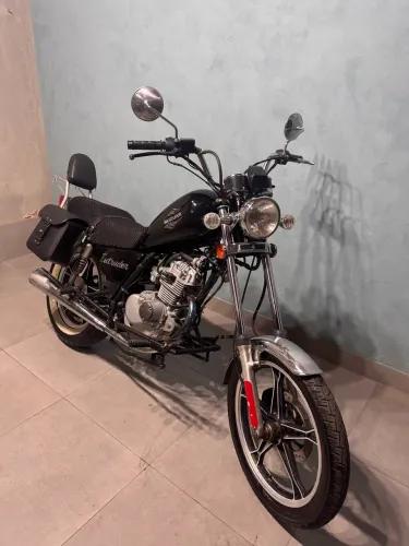 Intruder 125