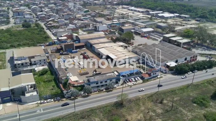 Galpão à venda ou locação, Rodovia Amaral Peixoto - Macaé, RJ, próximo a região portuária.
